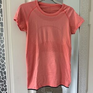 Lululemon Swiftly Tech Top